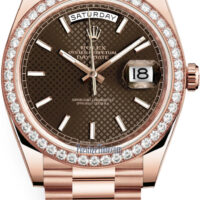 Rolex Day-Date 40 Rose Gold Presidential Bracelet Chocolate Brown Motif Dial Diamond Bezel
Ref. 228345RBR-0005